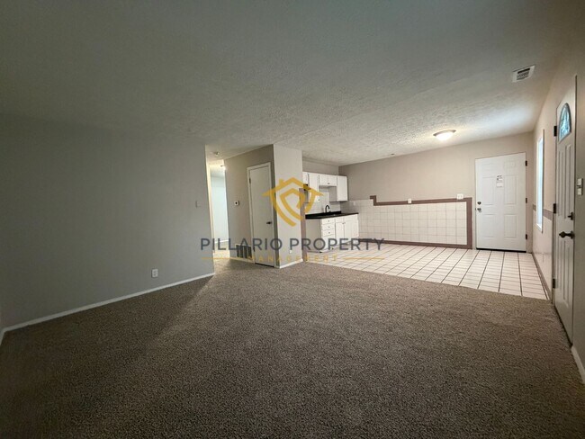 Building Photo - 3612 Caroline Ave