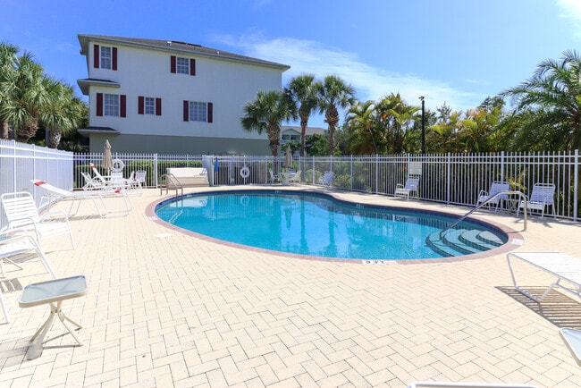 Building Photo - 3409 10th Ln W