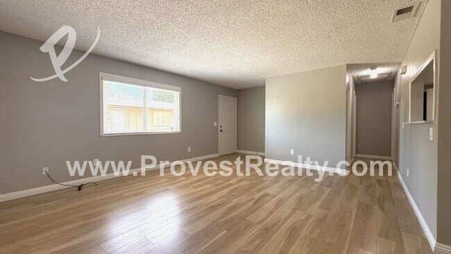 Foto del edificio - 16397 Spruce St