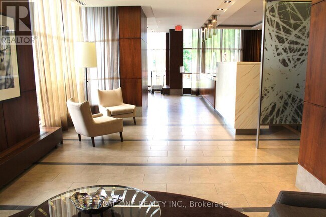 Photo du bâtiment - 2015-2015 Sheppard Ave E