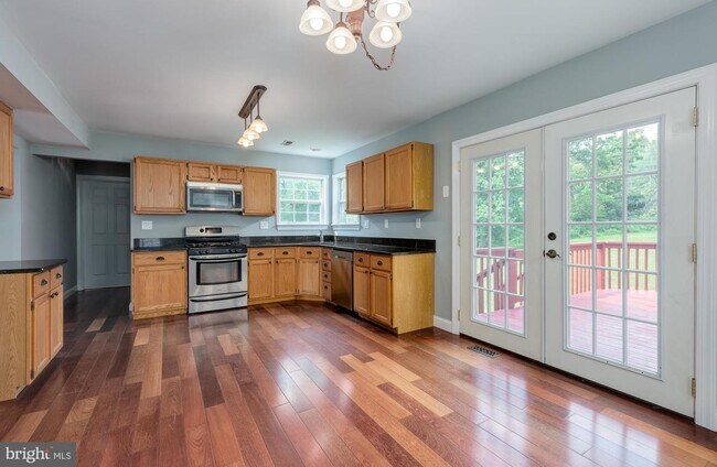 Building Photo - 19 Ironwood Dr