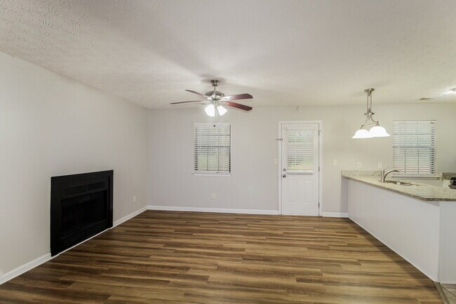 Building Photo - 5441 Mallard Trail