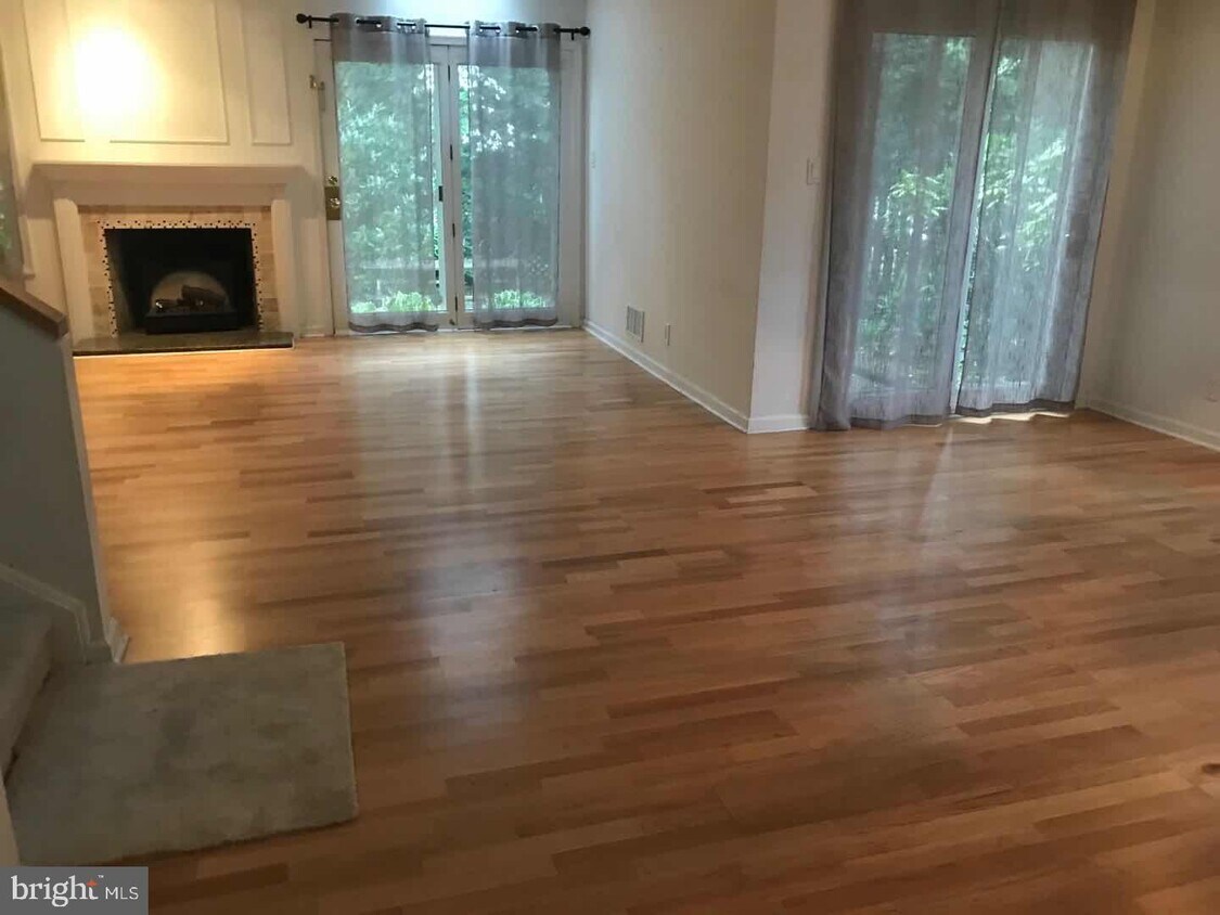 Foto principal - 116 Montrose Ave