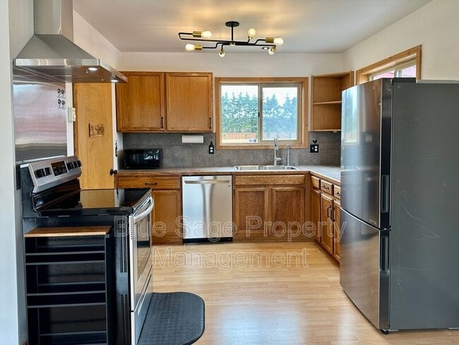 Building Photo - 262 Lotzgesell Rd