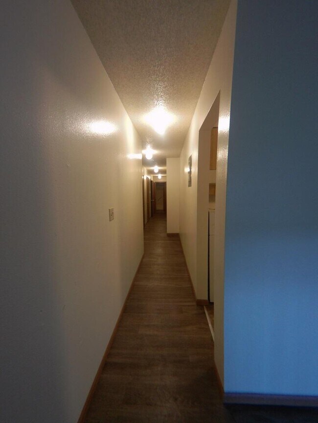 Foto del edificio - 525 S Johnson St