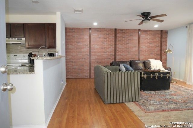 Building Photo - 7330 Corian Park Dr