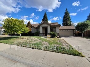 Building Photo - 1105 Brookline Cir