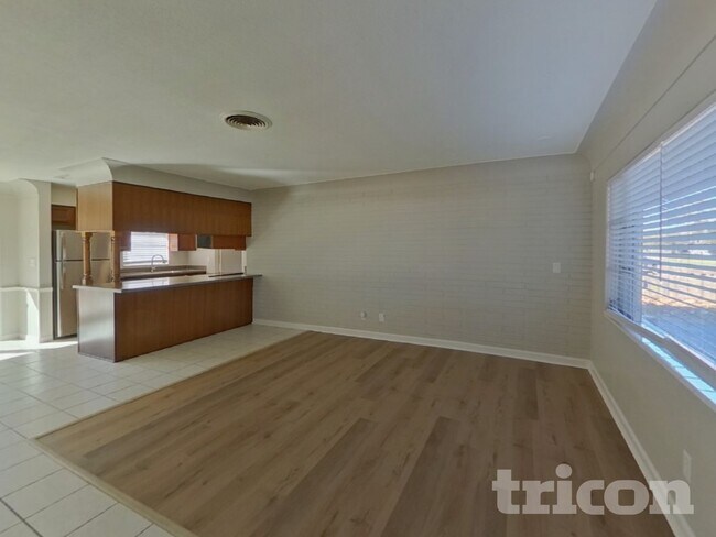 Foto del edificio - 5590 26th Ave N