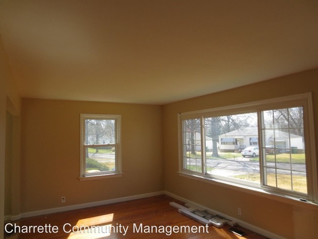 Building Photo - 10142 Newbold Dr
