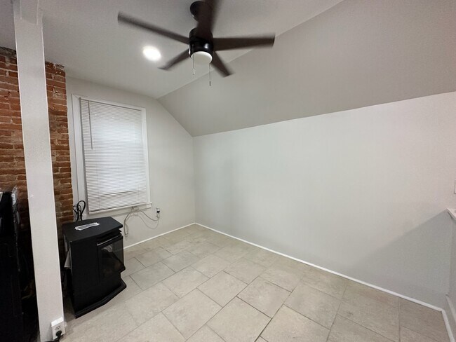 Building Photo - 355 S Rocky River Dr