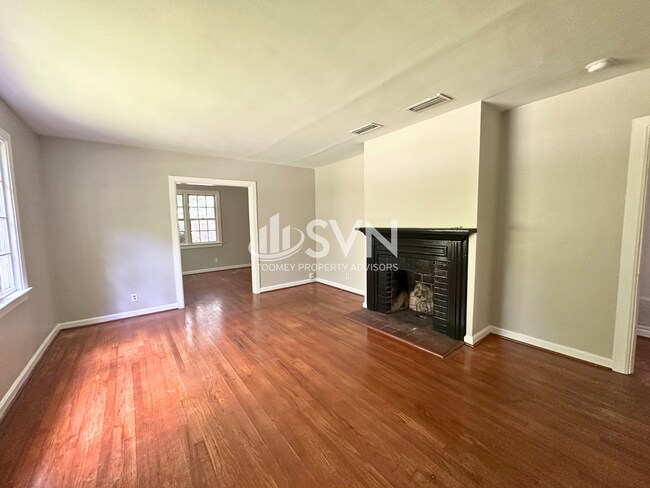 Foto del edificio - 4823 Auburn Dr N