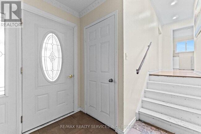 Photo du bâtiment - 13 Linkdale Rd