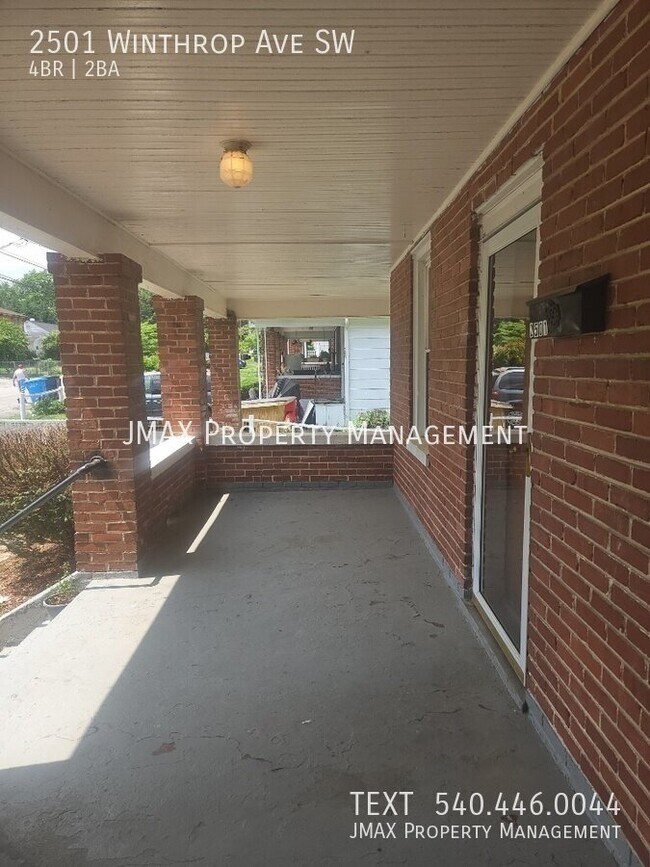 Foto del edificio - 2501 Winthrop Ave SW