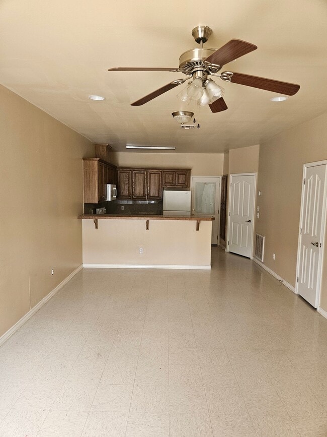 Foto del edificio - 804 N Taylor Rd