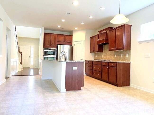Building Photo - 4 Bedroom Single Family House for Rent - M...