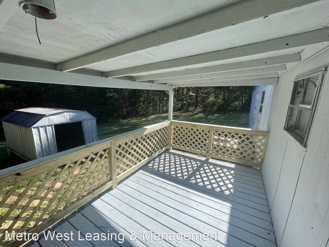 Building Photo - 3 br, 2 bath House - 5 Twin Oak Dr.