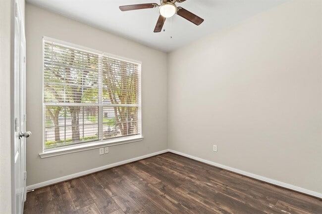Building Photo - 6126 Starbrook Creek Dr