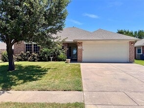 Building Photo - 716 Park Ridge Dr