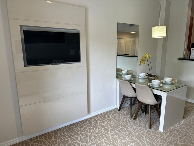 Foto del edificio - Condo-Hotel 1 Bedroom - International Dr area