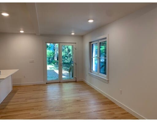 Building Photo - 70 Walworth St