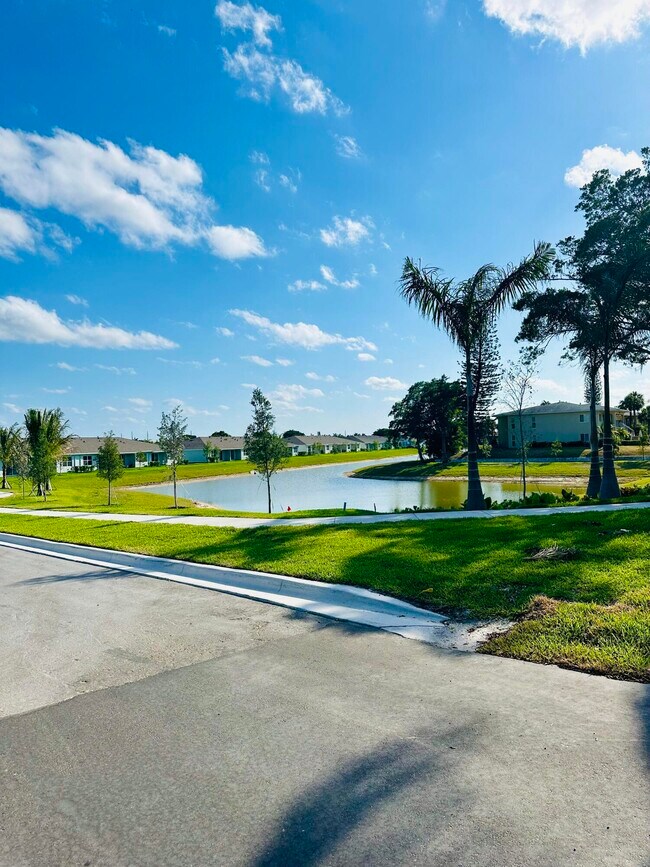 Foto del edificio - 13657 Night Sky Pl