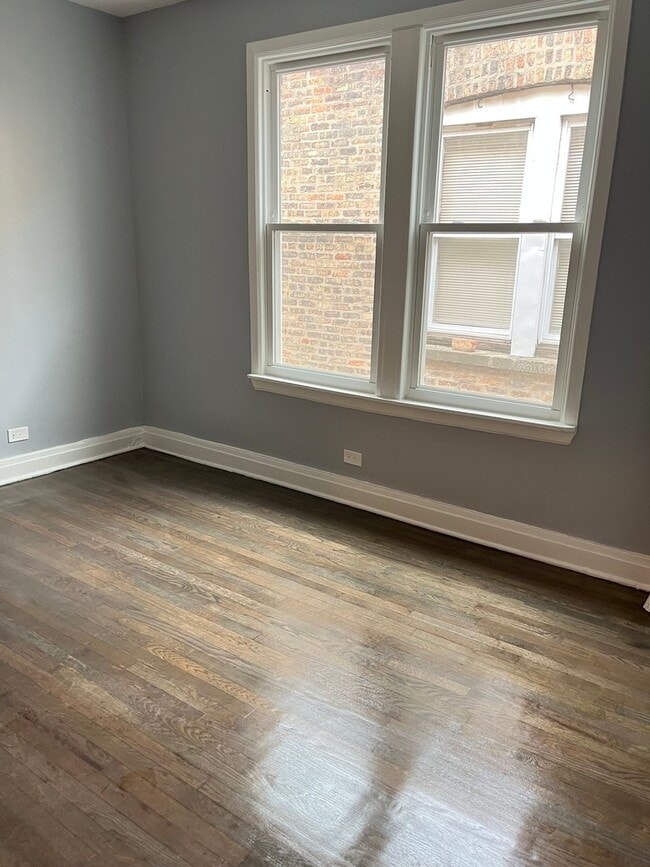 Foto del edificio - 3821 W Fillmore St
