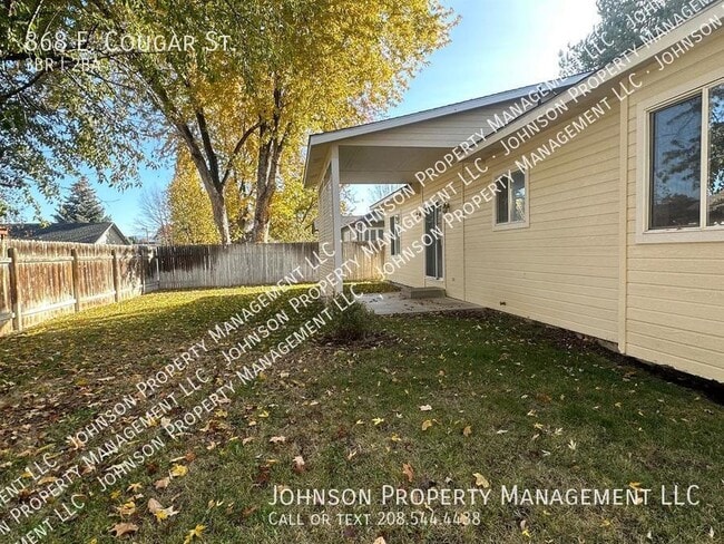 Building Photo - Charming Meridian Rental with Double Garage.