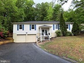 Building Photo - 17985 Possum Point Rd