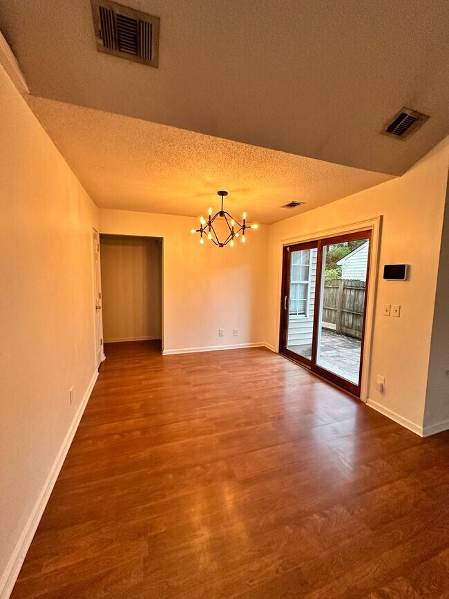 Foto del edificio - Charming 3 Bedroom, 2 Bath Home in Berwick...