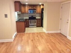 12 Wampus Ave