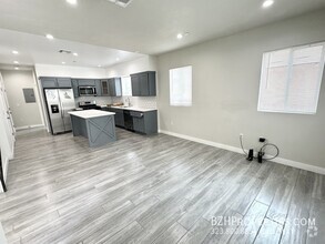 Building Photo - 1123 Browning Blvd