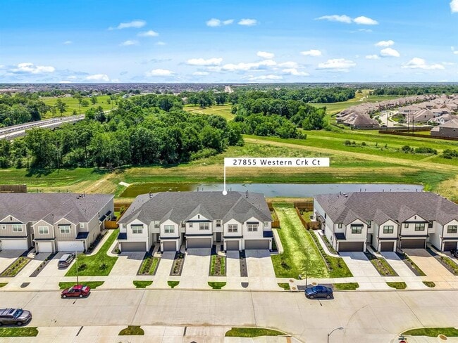 Building Photo - 27855 Western Crk Ct