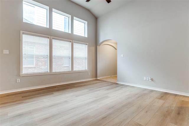 Foto del edificio - 8925 Stewart St