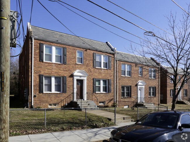 Foto del edificio - 316-320 34th St SE