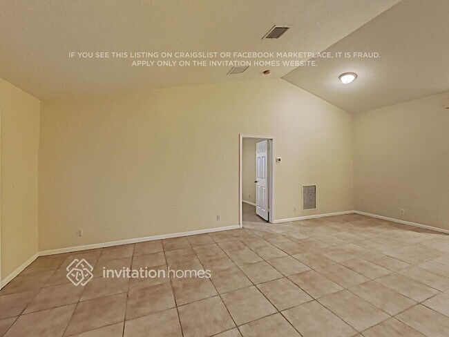 Foto del edificio - 14822 Paddock Dr
