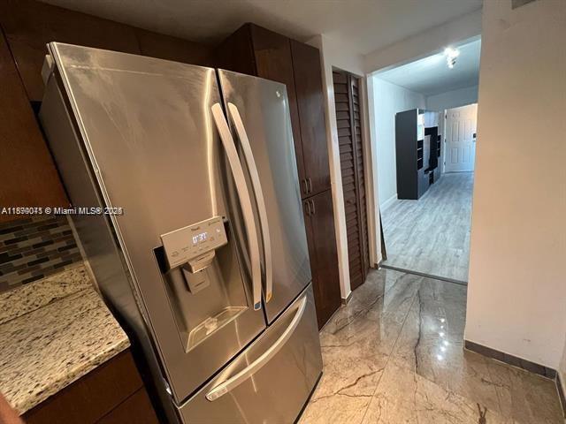 Foto del edificio - 1430 NE 170th St