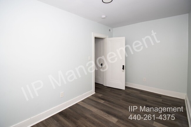 Foto del edificio - Cleveland East Side Beautiful Updated Unit...