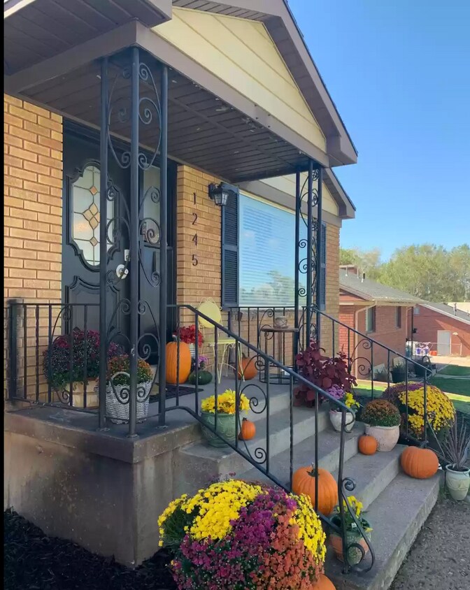 Foto principal - 1245 Henderson Dr