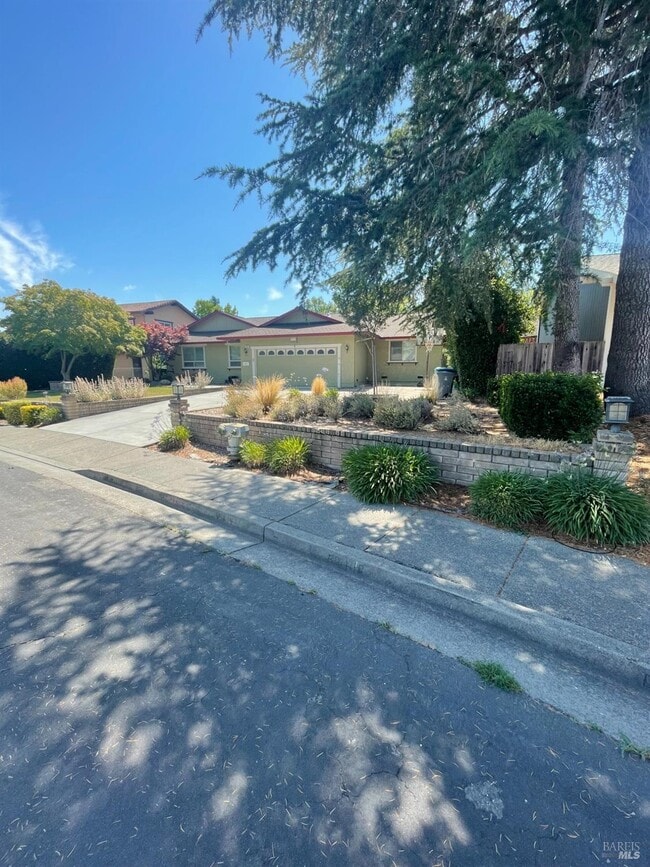 Building Photo - 6043 Dolores Dr