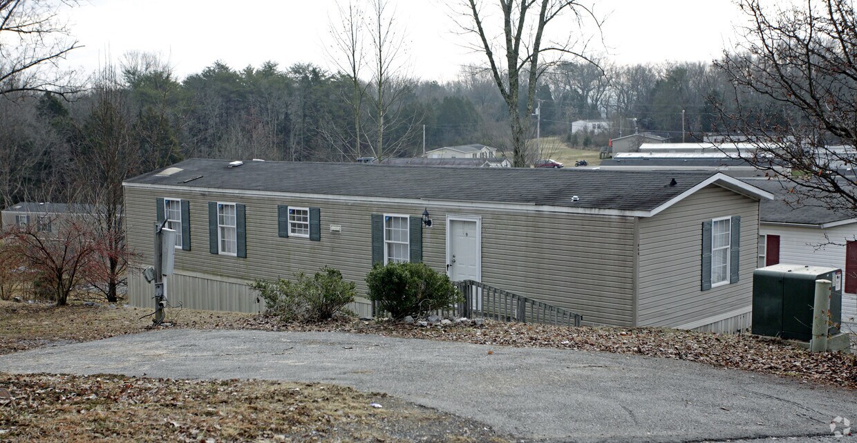 Primary Photo - 9828 Dutchtown Rd