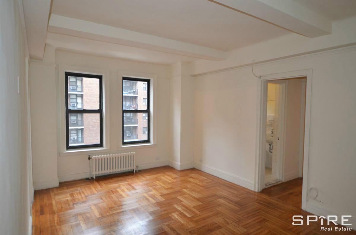 Foto del edificio - 185 E 2nd St