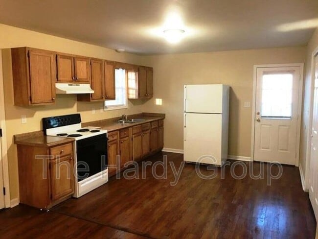 Building Photo - 255 Sunshine Cir