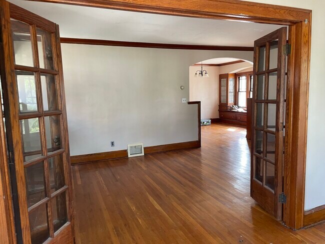 Building Photo - 3191 W 112th St