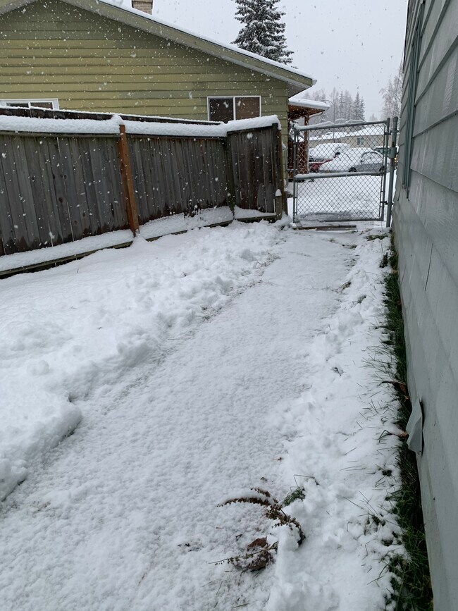 5901 Prosperity Dr Unit Downstair Anchorage AK 99504 Apartments In 5901-prosperity-dr-unit-downstair-anchorage-ak-99504-apartments-in
