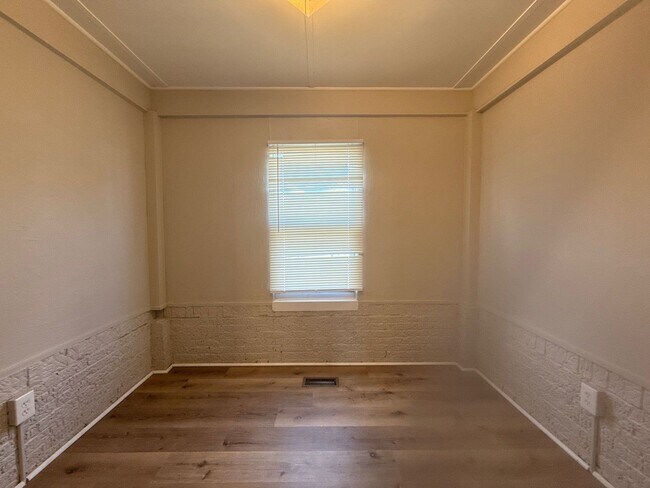 Foto del edificio - Beautiful Three-Bedroom Home In Baltimore