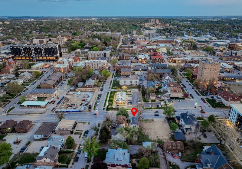 Photo - 3860 Dodge St (Omaha, NE)