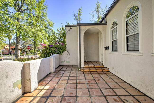 Foto del edificio - 5709 Beck Ave