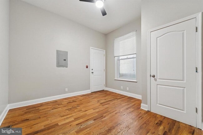 Building Photo - 605 N 34th St