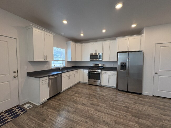 Building Photo - 4287 E Golden Cir