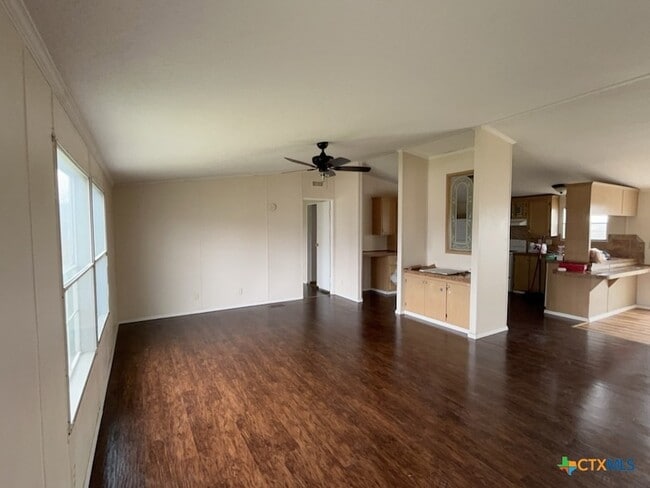 Foto del edificio - 5204 Tiffany Cir
